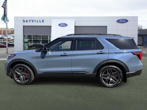 Vapor Blue Metallic 2025 Ford Explorer ST-Line