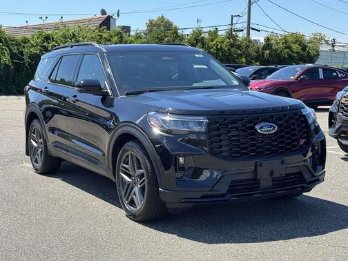 Agate Black Metallic 2026 Ford Explorer ST