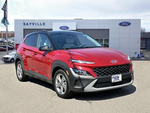2022 Hyundai KONA SEL