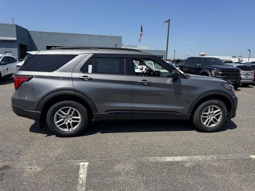 Carbonized Gray Metallic 2026 Ford Explorer Active