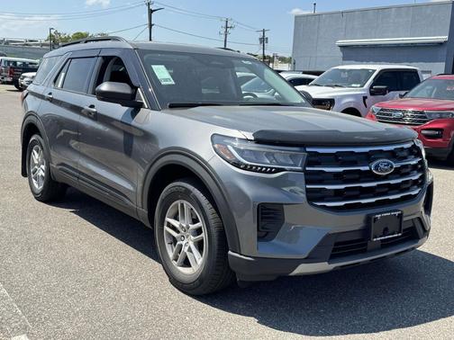 Carbonized Gray Metallic 2026 Ford Explorer Active