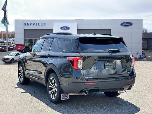 2022 Ford Explorer ST-Line