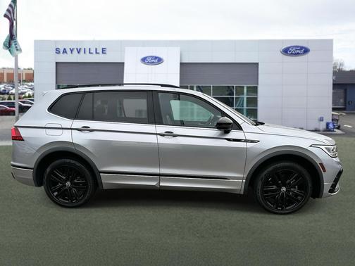 2022 Volkswagen Tiguan 2.0T SE R-Line Black 4MOTION
