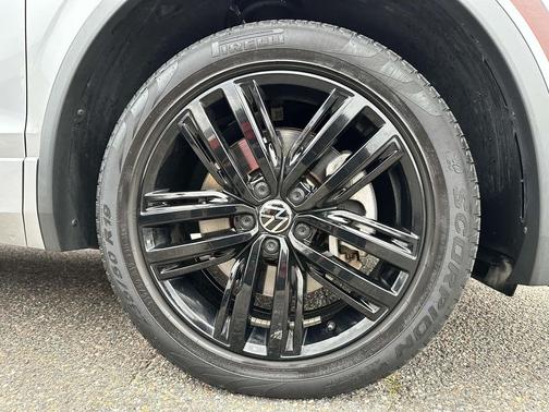 2022 Volkswagen Tiguan 2.0T SE R-Line Black 4MOTION
