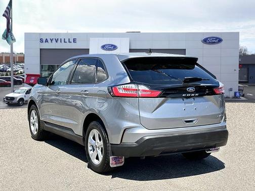 2021 Ford Edge SE