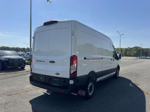Oxford White 2026 Ford Transit-250 Base
