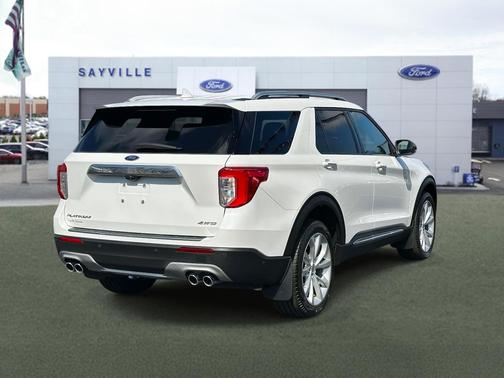 2023 Ford Explorer Platinum