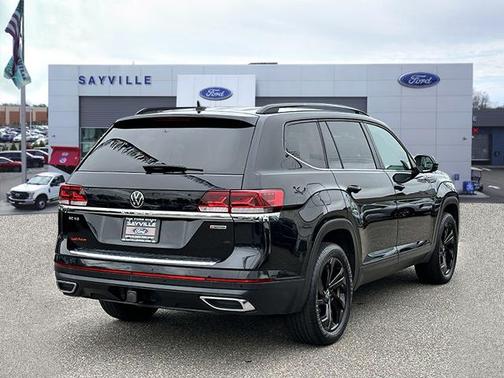 2022 Volkswagen Atlas 3.6L SE w/Technology