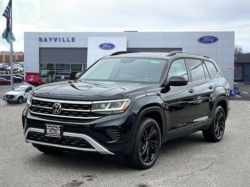 2022 Volkswagen Atlas 3.6L SE w/Technology