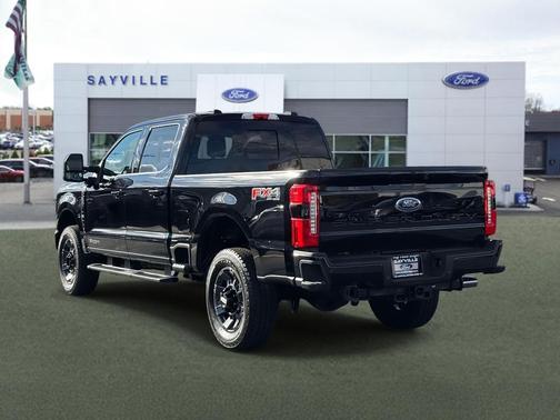 2024 Ford F-350 Lariat