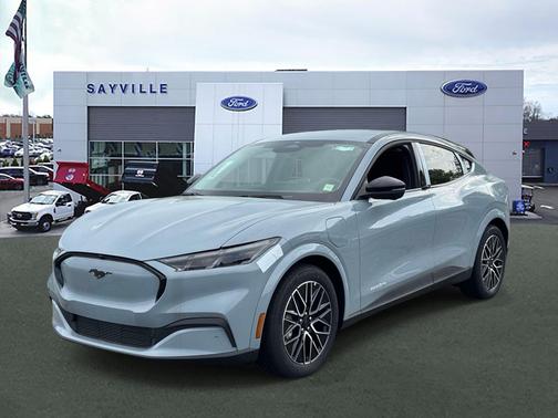 Glacier Gray Metallic TriCoat 2025 Ford Mustang Mach-E Premium