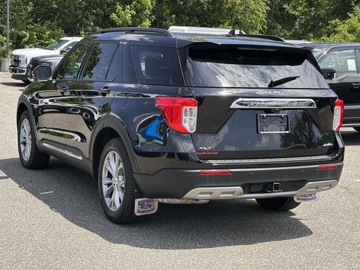 Agate Black Metallic 2023 Ford Explorer XLT