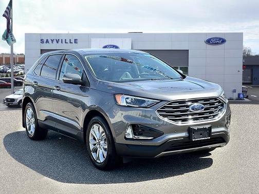 2023 Ford Edge Titanium