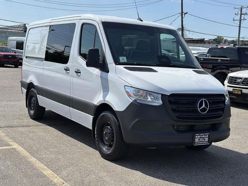 White 2025 Mercedes-Benz Sprinter 2500 Cargo 144 WB