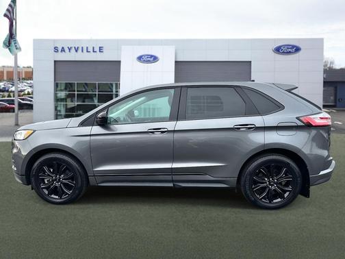 2023 Ford Edge SE