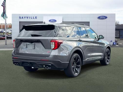 2021 Ford Explorer ST