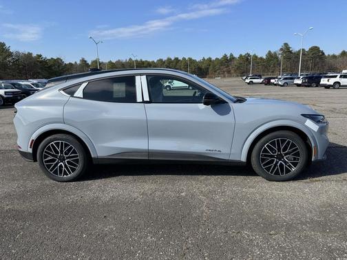 Glacier Gray Metallic TriCoat 2025 Ford Mustang Mach-E Premium