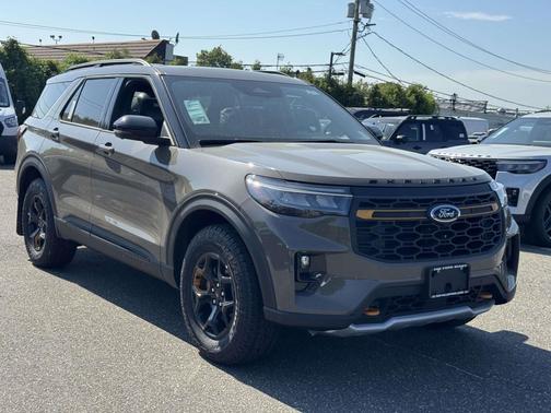 Marsh Gray 2026 Ford Explorer Tremor