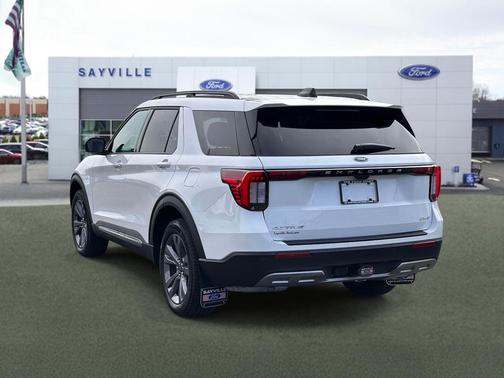 Star White Metallic Tri-Coat 2025 Ford Explorer Active