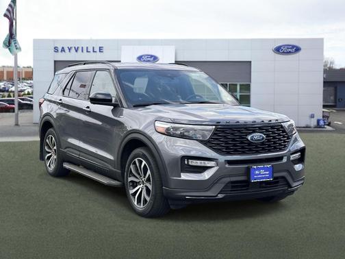Carbonized Gray Metallic 2022 Ford Explorer ST-Line