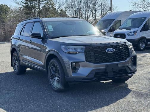 Gray 2026 Ford Explorer ST-Line