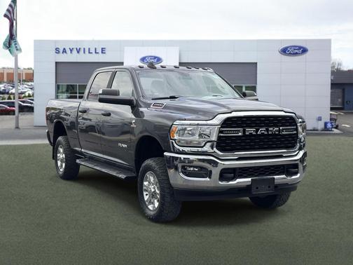 Granite Crystal Metallic Clearcoat 2022 RAM 2500 Big Horn Crew Cab 4x4 6'4' Box