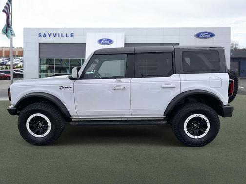 2022 Ford Bronco Outer Banks