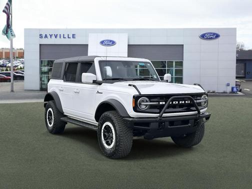 2022 Ford Bronco Outer Banks