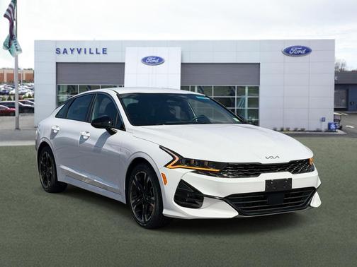 Glacial White Pearl 2024 Kia K5 GT-Line