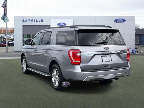 Iconic Silver Metallic 2021 Ford Expedition Max XLT