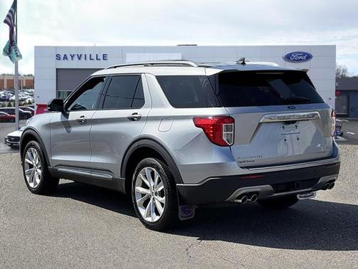 2022 Ford Explorer Platinum