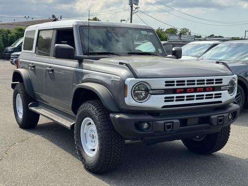 Carbonized Gray Metallic 2026 Ford Bronco Heritage Edition
