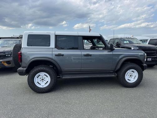 Carbonized Gray Metallic 2026 Ford Bronco Heritage Edition
