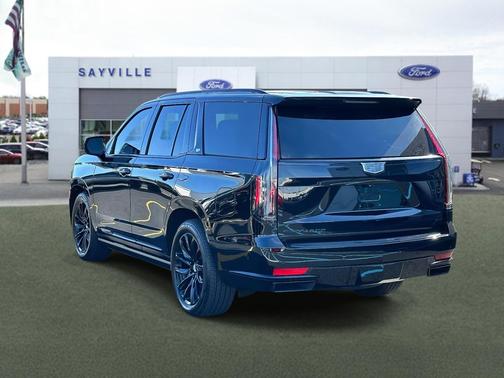 2023 Cadillac Escalade Sport