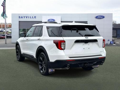 2022 Ford Explorer ST-Line