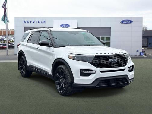 2022 Ford Explorer ST-Line
