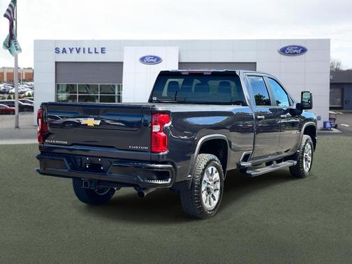 2024 Chevrolet Silverado 2500 Custom