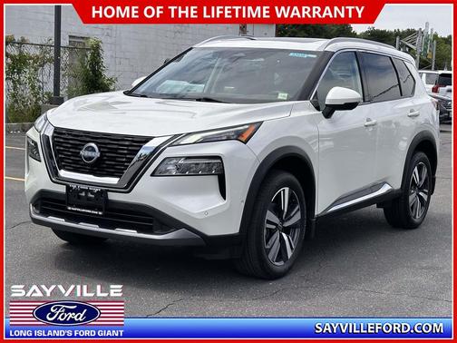 Pearl White Tricoat 2023 Nissan Rogue SL