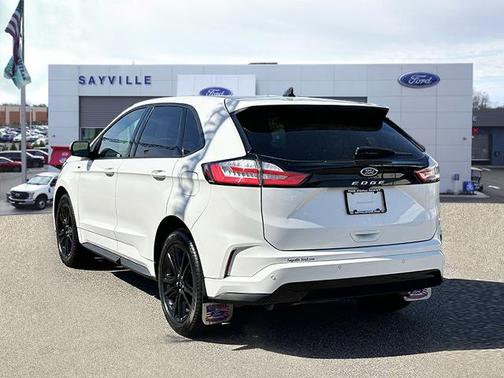 2022 Ford Edge ST Line
