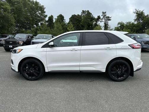 2022 Ford Edge ST Line