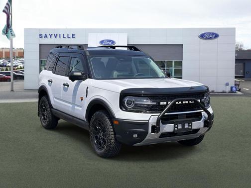 Oxford White 2025 Ford Bronco Sport Badlands