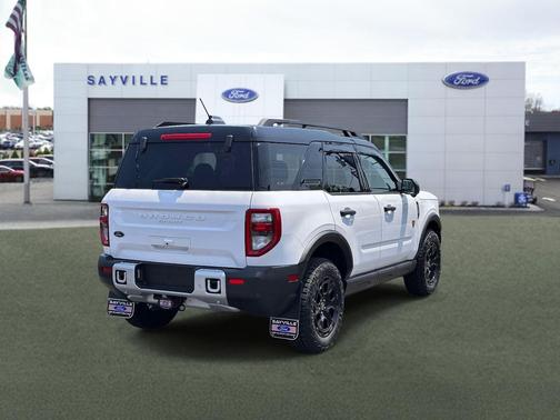 Oxford White 2025 Ford Bronco Sport Badlands