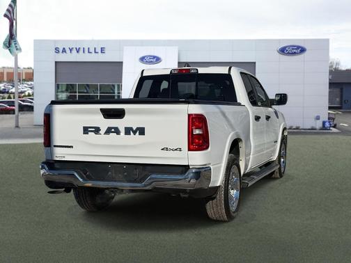 Bright White Clearcoat 2025 RAM 1500 Big Horn/Lone Star