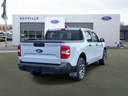 Space White Metallic 2026 Ford Maverick XLT