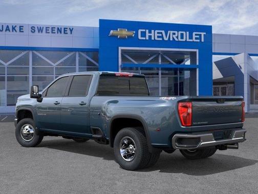 Lakeshore Blue Metallic 2026 Chevrolet Silverado 3500 LT