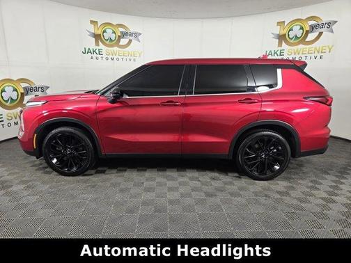 Diamond Red 2024 Mitsubishi Outlander SE Black Edition