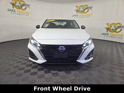 Pearl White Tri-Coat 2024 Nissan Altima 2.5 SV