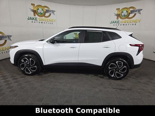 Summit White 2025 Chevrolet Trax 2RS