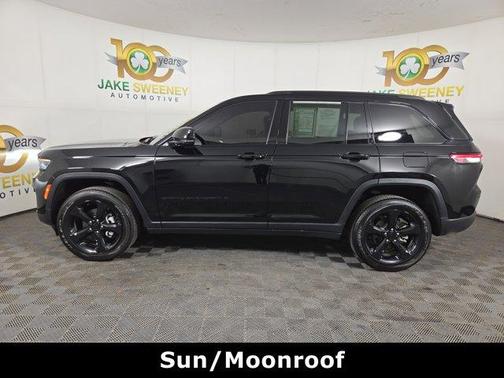 Diamond Black 2024 Jeep Grand Cherokee Laredo