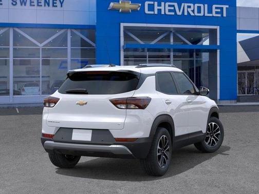 Summit White 2026 Chevrolet Trailblazer LT
